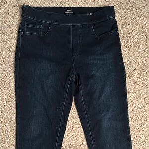 Levi's Blue Jeggings with Elastic Waistband and Stretch Fabric